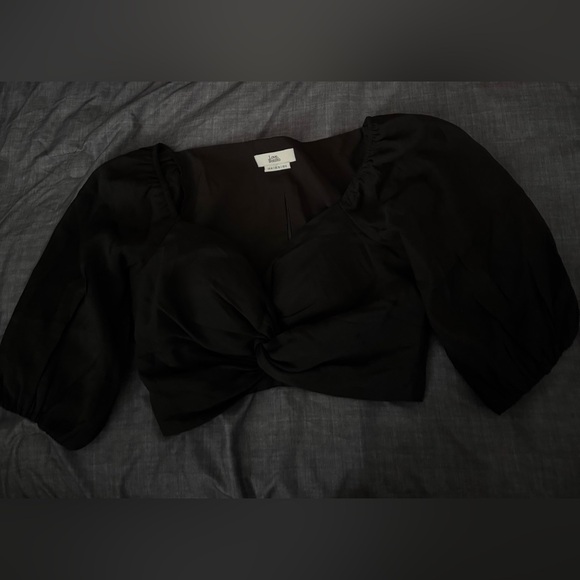Love Bonito Puffed Sleeve Crop Top - Picture 1 of 4